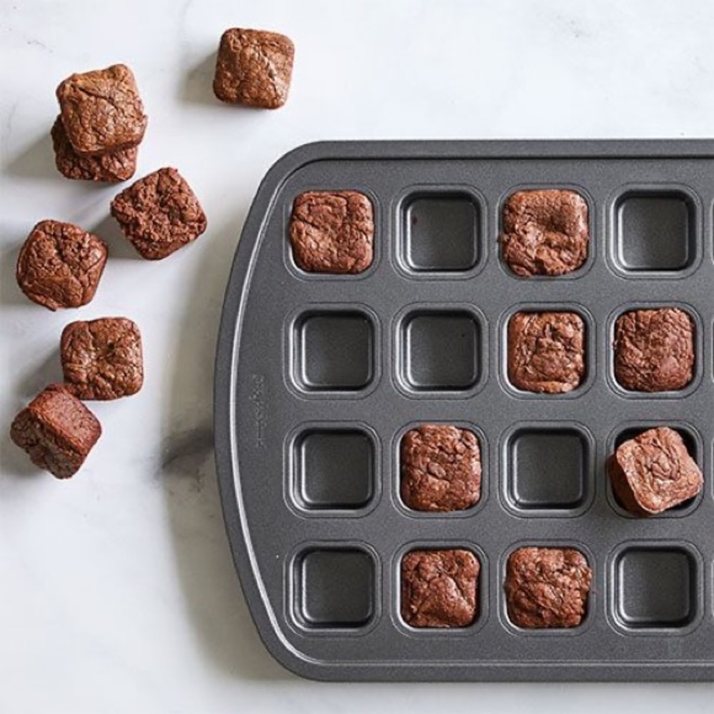 Pampered chef brownie bite pan